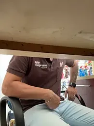 DihKasado — Stripchat stream photo (Sep 2026)