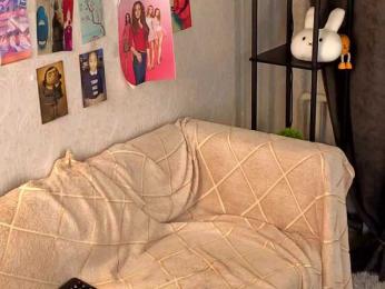 Liznip — webcam model online on bongacams