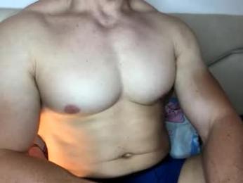 troncq — Chaturbate stream photo (May 2026)