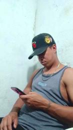 genderson — webcam model online on cam4