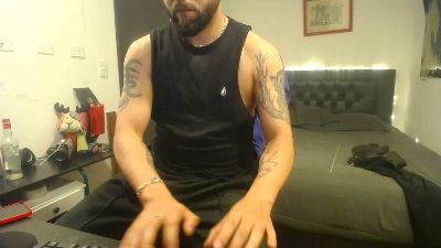 Danburythebeast — webcam model online on cam4