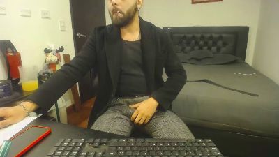 Danburythebeast — webcam model online on cam4
