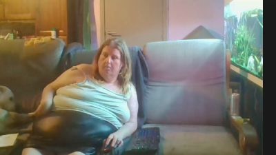 dauphine197999 — webcam model online on cam4