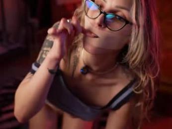 informal_ — Chaturbate stream photo (May 2026)