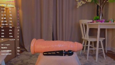 KarenLowe — webcam model online on cam4