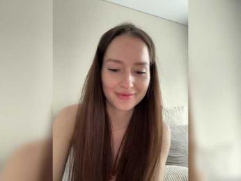whiteTEA — webcam model online on bongacams