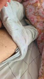 cel1972 — webcam model online on cam4