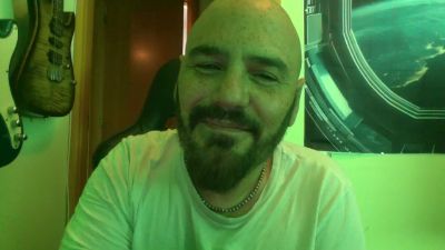 superchuk1 — webcam model online on cam4