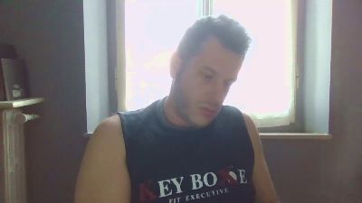 tibu990 — Cam4 stream photo (Apr 2026)