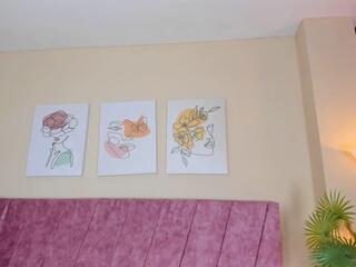 Kate Cook — webcam model online on flirt4free