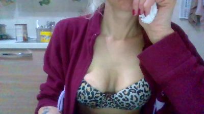 kelly114 — Cam4 stream photo (Apr 2026)