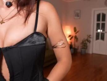deniseglows — webcam model online on chaturbate
