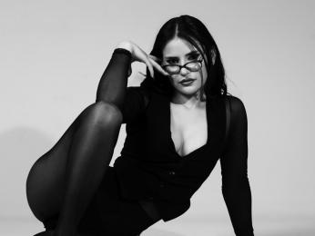 JadeAgliyah — webcam model online on livejasmin