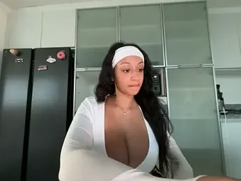 Naomisroom — webcam model online on stripchat