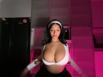 Naomisroom — webcam model online on stripchat