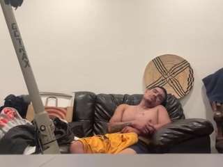 hwdmusclerub — Camsoda stream photo (May 2026)