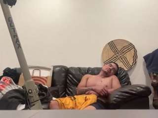 hwdmusclerub — webcam model online on camsoda