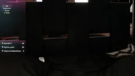 Logan_Roux — Stripchat stream photo (Sep 2026)