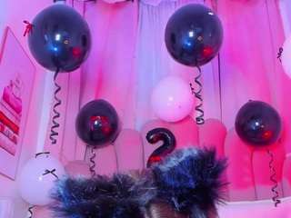 nicolemadrird — webcam model online on camsoda