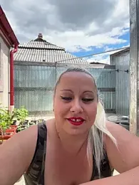 SabinaSweety — Stripchat stream photo (May 2026)