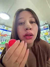 roouse — webcam model online on stripchat