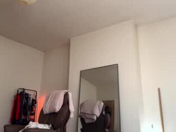 justbecauseiloveit — Chaturbate stream photo (Apr 2026)