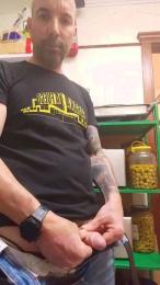 Alquitran197 — webcam model online on cam4