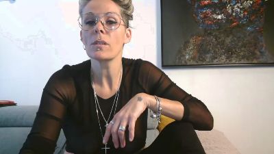 missfreya_bzh — webcam model online on cam4