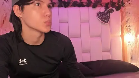 Daphne_And_Roger — Stripchat stream photo (Apr 2026)