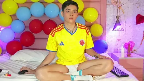 Maxi_little — Stripchat stream photo (Jun 2026)