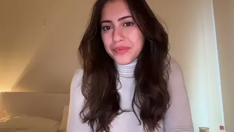 sieeena — webcam model online on stripchat