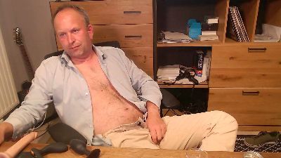 34yochemcock — webcam model online on cam4