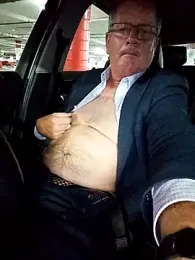 stiffandlubed@xh — webcam model online on stripchat