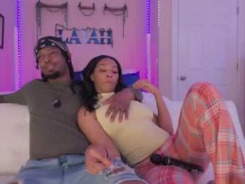 lavahmoon — webcam model online on chaturbate