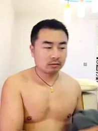 guozuo — Stripchat stream photo (Apr 2026)