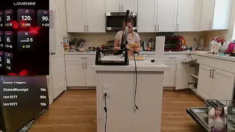 Blondiewithanass — Stripchat stream photo (Apr 2026)