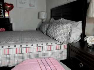 iluvsaffire-bleu — Camsoda stream photo (Apr 2026)