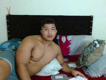 latihotlove — webcam model online on bongacams