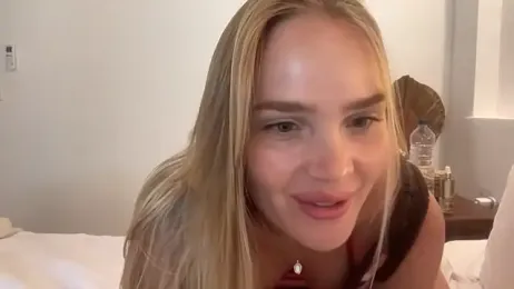 xo_madeline — webcam model online on stripchat