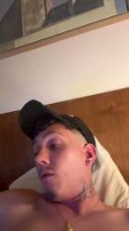 AlanyAdam — Cam4 stream photo (Apr 2026)