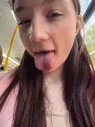 hiding-mila — Stripchat stream photo (May 2026)