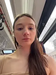 hiding-mila — Stripchat stream photo (May 2026)