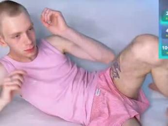 warmwhisp — webcam model online on chaturbate