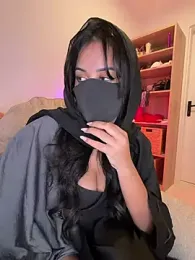 queen-chamss — Stripchat stream photo (Sep 2026)