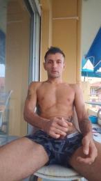 Poissinet1 — webcam model online on cam4