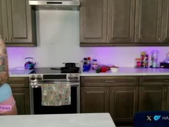 harliequinnx — Chaturbate stream photo (Apr 2026)