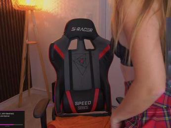 DanikaDillan — webcam model online on bongacams