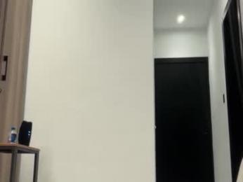 zoepriceee — webcam model online on chaturbate