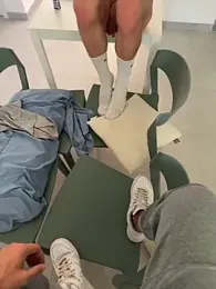 Manu97k — webcam model online on stripchat