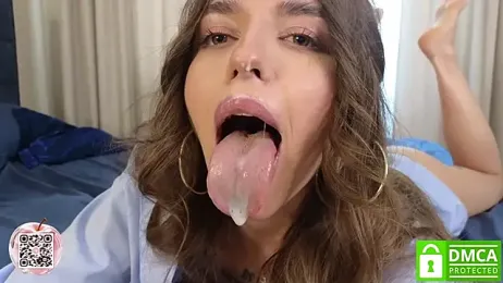 Deeptalkss — webcam model online on stripchat